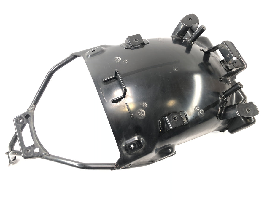 Suzuki VZ 1500 WVCU [2011] - fender inner lining rear mudguard