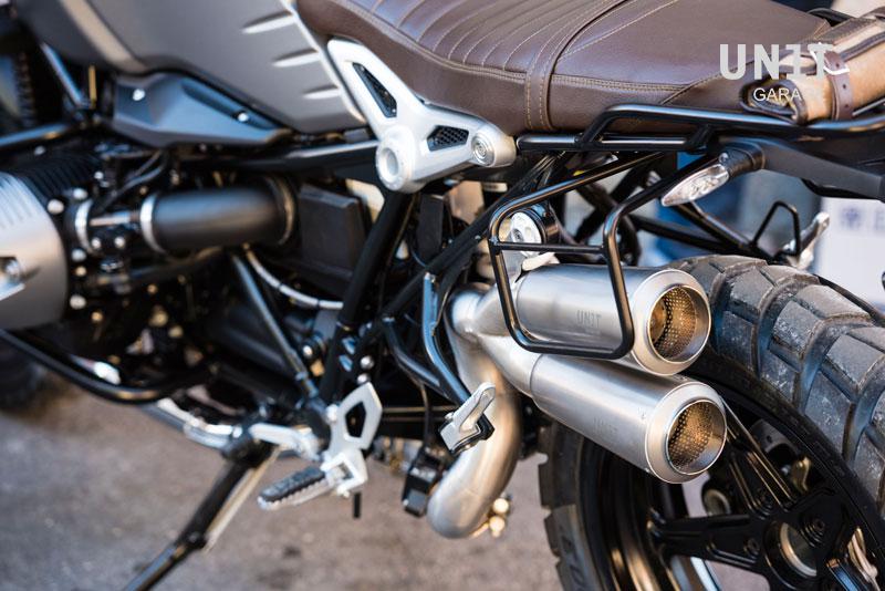 BMW R nineT 1200 Racer [2017-2020] - Seitentasche Scram aus Spaltleder 22L-30L + Double Frame