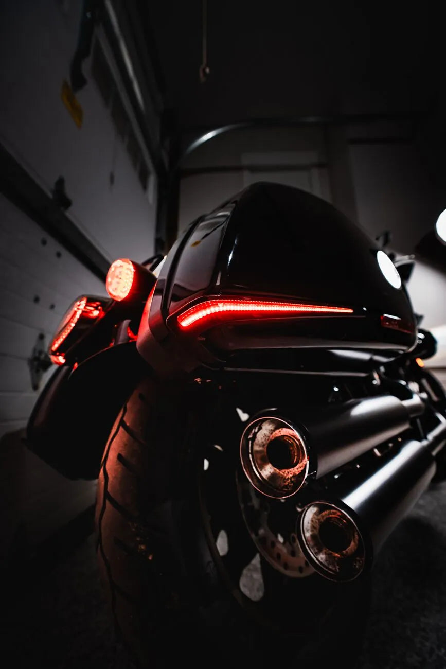harley davidson fxlrst [CUSTOM DYNAMICS] – LED saddlebag lights
