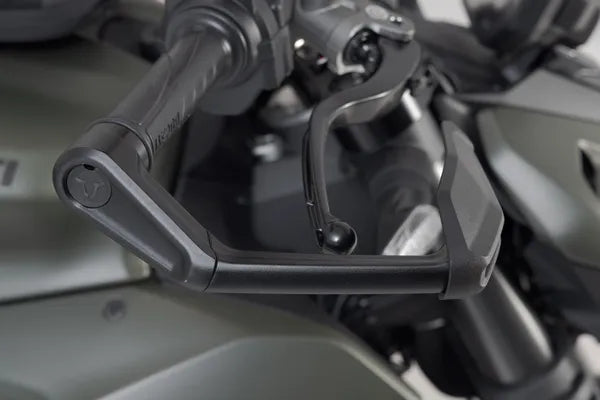 Triumph Daytona 955 [SW-MOTECH] – Hebelschützer mit Windschutz