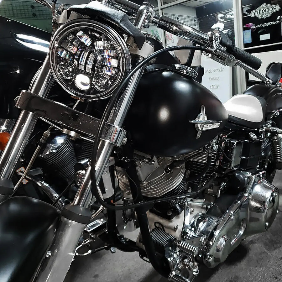 Triumph Thunderbird Commander 1700 [2015, 2017-2018] - 5-3/4" LED Adaptive 2 headlights - picture 7