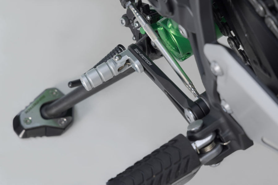 Kawasaki Z 900 SE [2024] - shift lever - picture 7