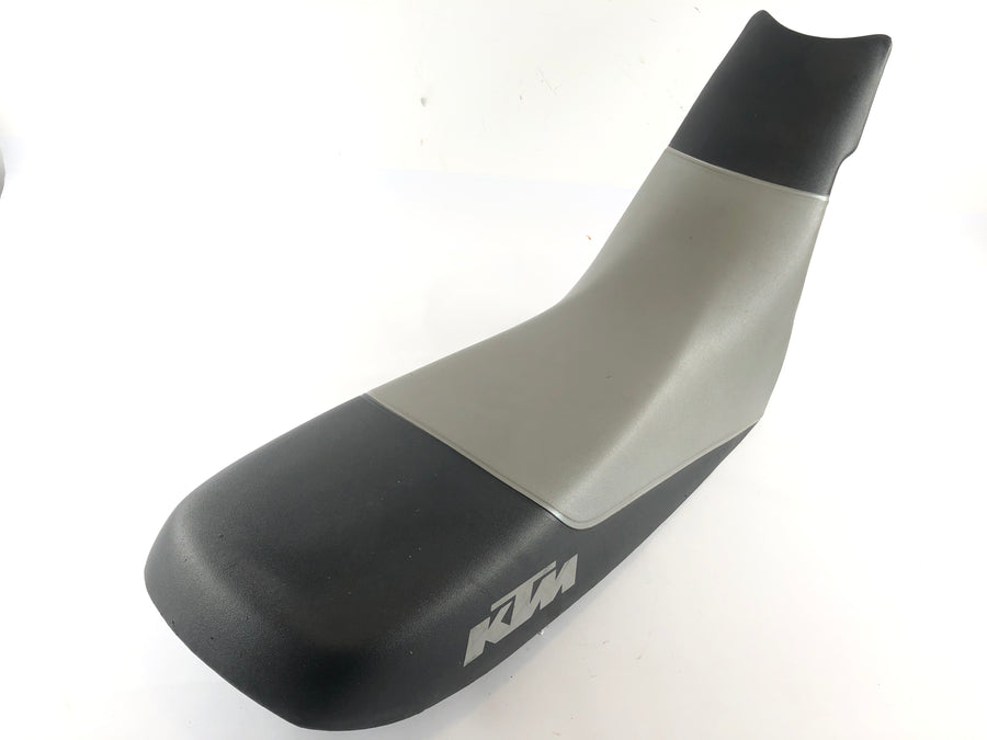 KTM 640 LC4 [2003] - Seat