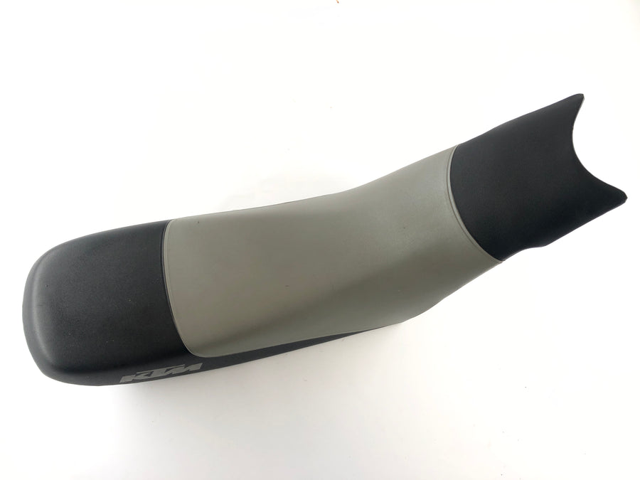 KTM 640 LC4 [2003] - Seat