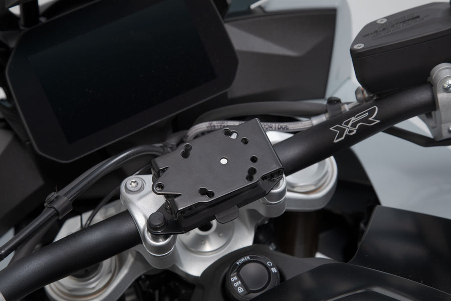 BMW S 1000 XR [2025-2026] - Navi holder on the handlebars – picture 1