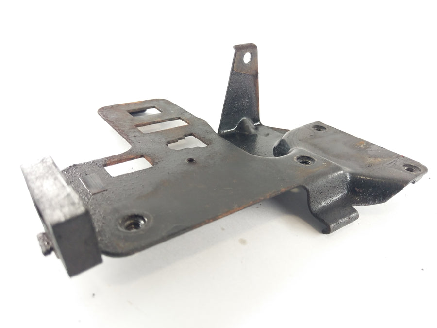Suzuki GT 750 [1973] - engine holder
