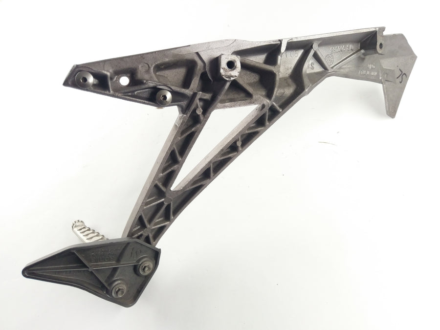 Aprilia RST 1000 Futura [2004] - Pediatric footrest on the left