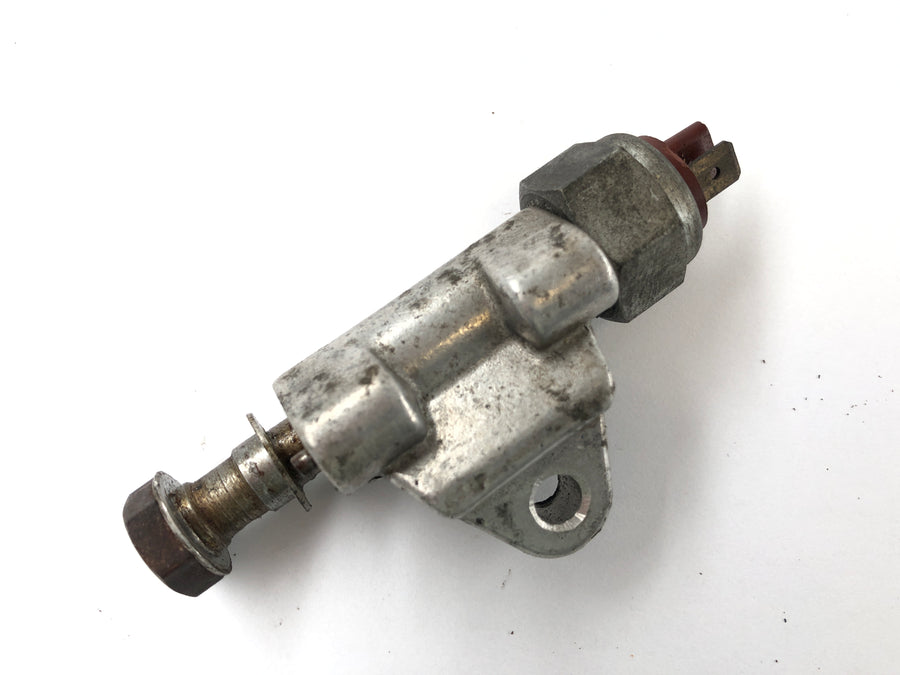 Moto Guzzi GTS 400 [Benelli] - Brake light switch