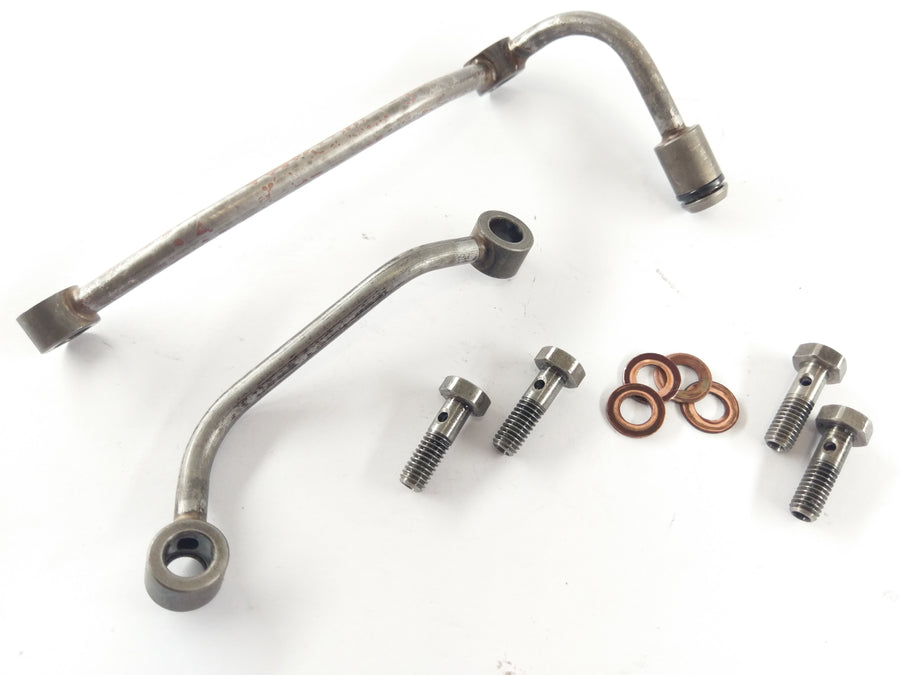 Triumph Bonneville 800 T100 [2004] - Oil lines with banjo bolts