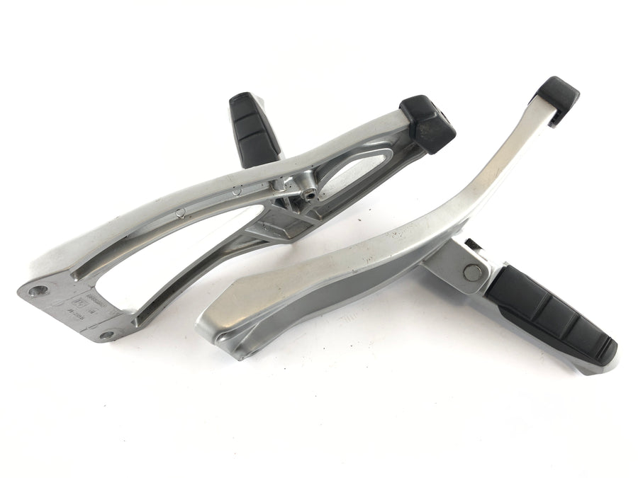 BMW K 1200 RS [2001] - Footrests Passenger footrests with holder left and right
