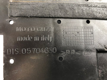 Moto Guzzi Norge 1200 LP [2006] - Abdeckung Batteriekasten - 0