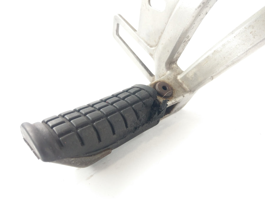 Honda Africa Twin XRV 650 RD03 [1989] - Footrest holder and footrest rear right