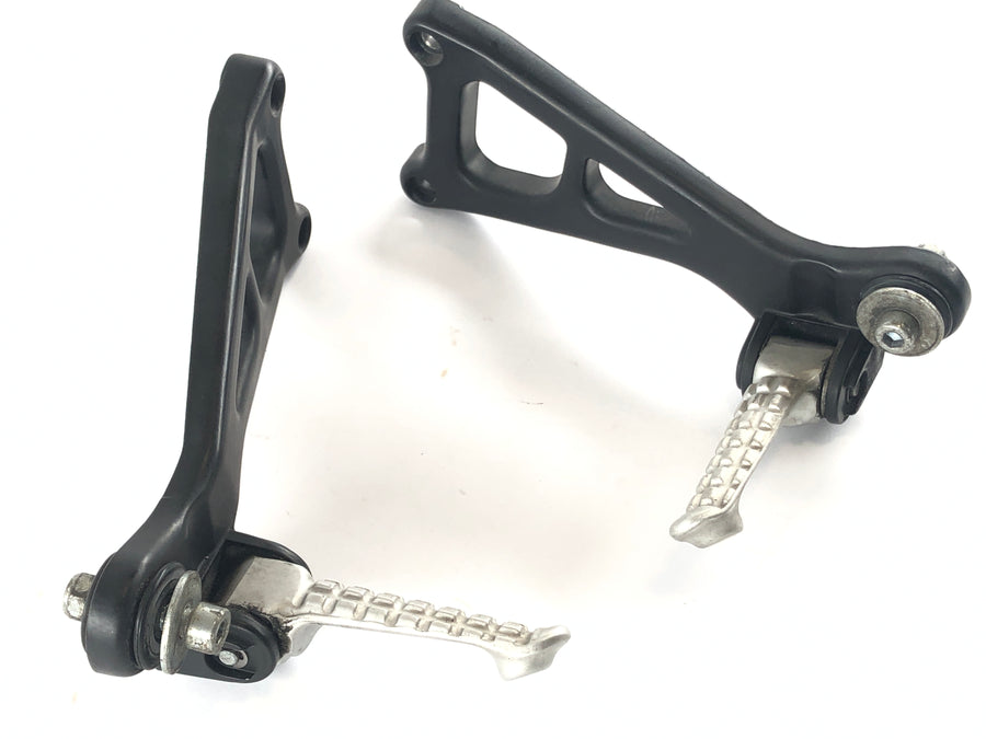 Moto Guzzi V11 [2001] - Passenger footrests with holder right and left