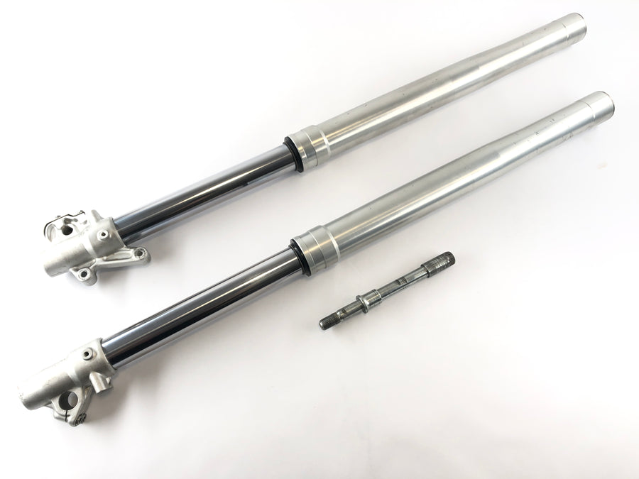 Yamaha TT 600 E 4GV [1996] - Fork Telescopic fork with axle