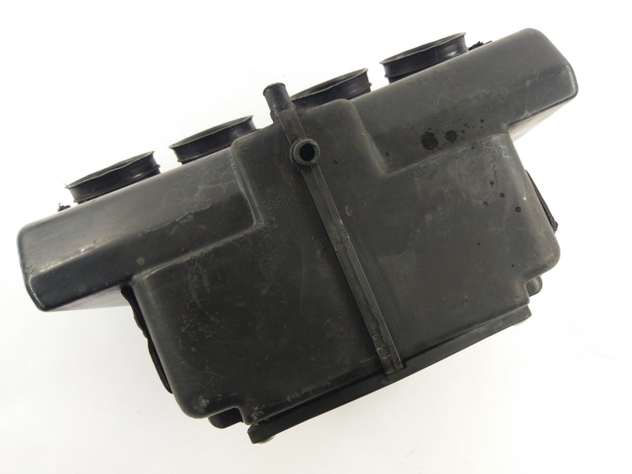 Suzuki GSXR 1100 GV73A [1992] - Airbox