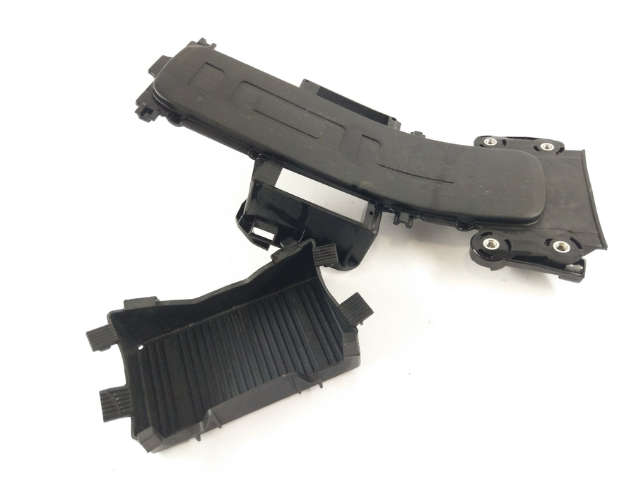 Husqvarna 701 Vitpilen [2018] - Battery box underbody fairing