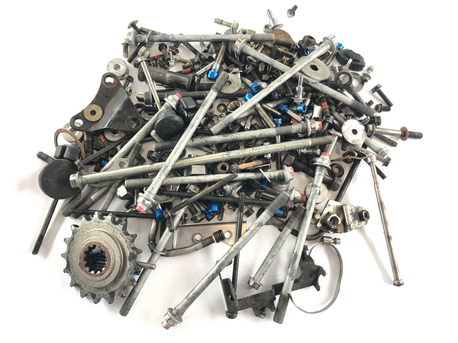 Kawasaki ZRX 1100 ZRT10C [2000] - Screws and remaining parts bundle