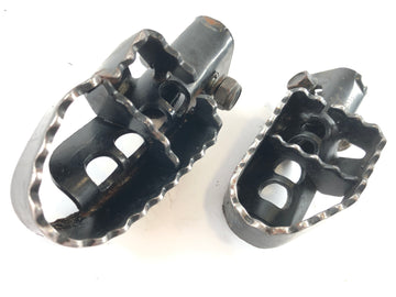 Aprilia SX KX1 125 [2020] - Driver footrests right and left
