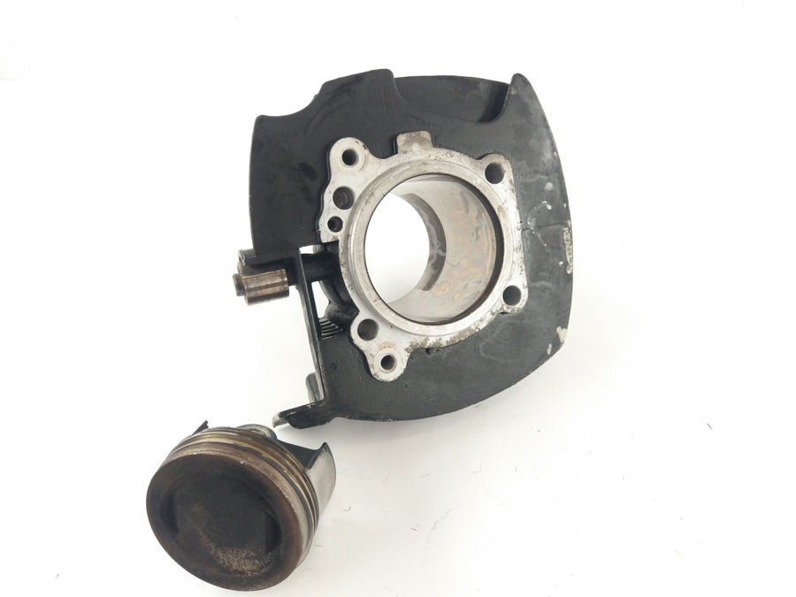 Ducati Monster 600 M600 [1994] - Cylinder with piston